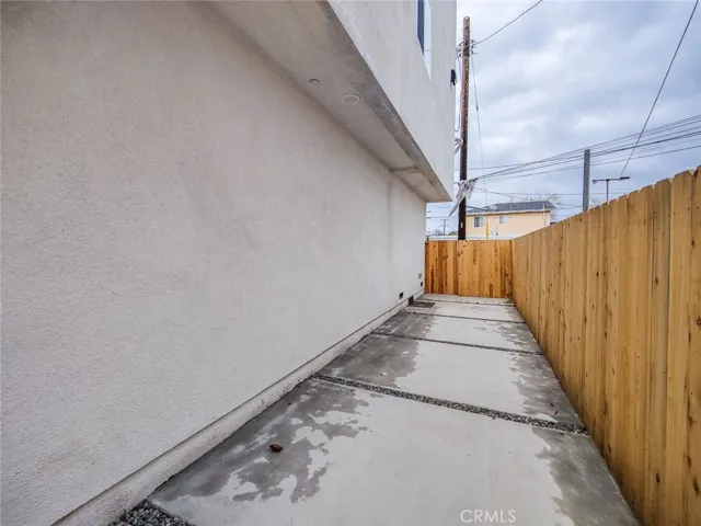 3811 Exposition Street 2, Los Angeles, California 90016