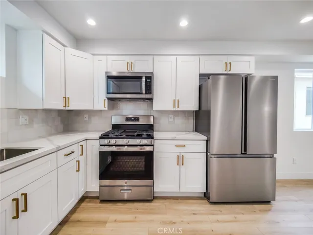 3811 Exposition Street 2, Los Angeles, California 90016