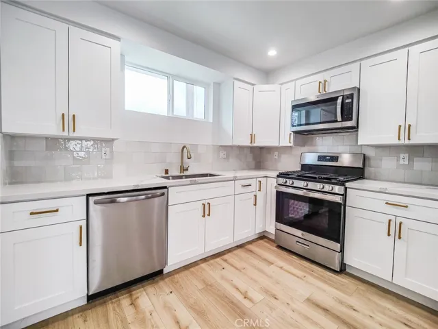 3811 Exposition Street 2, Los Angeles, California 90016