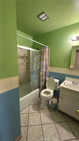 1424 Lynwood Way, Highland, California 92346