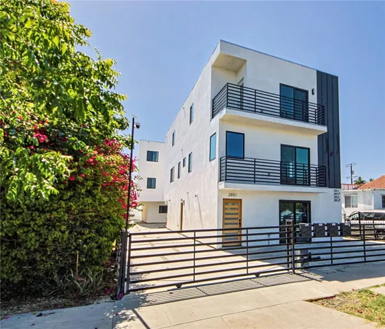 2851 S Victoria Avenue 2, Los Angeles, California 90016