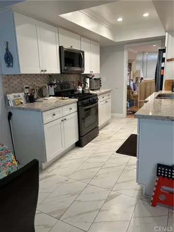 5315 Yarmouth, Encino, California 91316