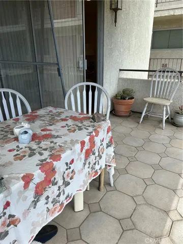 5315 Yarmouth, Encino, California 91316