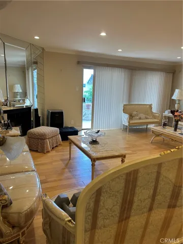 5315 Yarmouth, Encino, California 91316