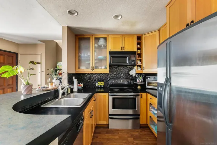 4250 Porte De Palmas 55, San Diego, California 92122
