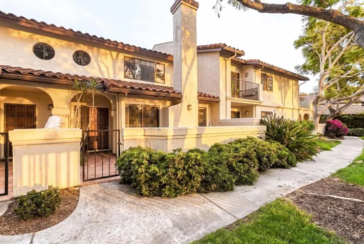 4250 Porte De Palmas 55, San Diego, California 92122