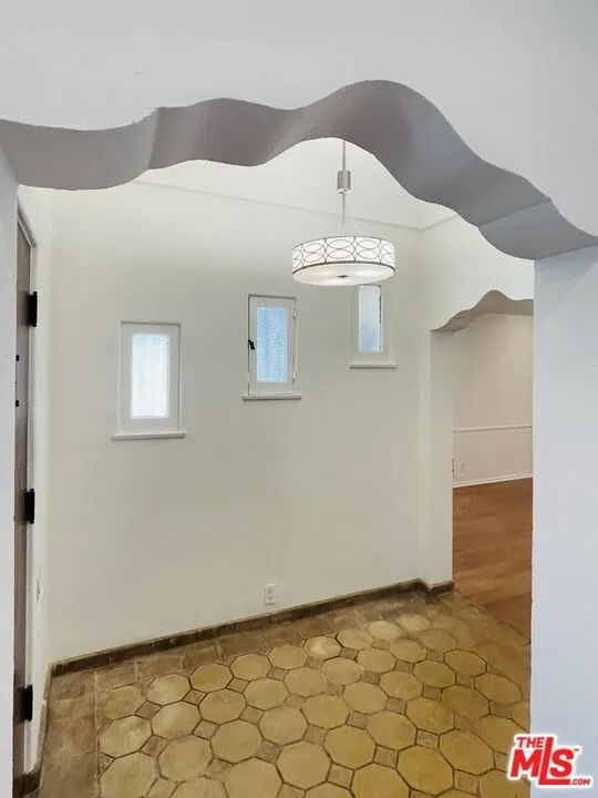 203 N Doheny Drive, Beverly Hills, California 90211 — photo 4