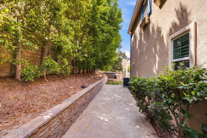 2266 Swift Fox Ct Simi Valley-47