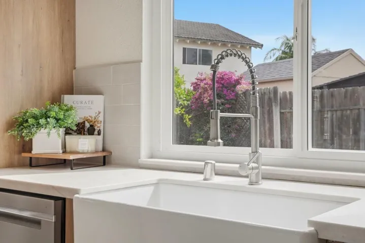 8775 Betelgeuse Way, San Diego, California 92126