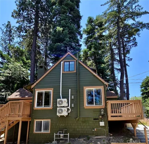 585 Arrowhead Villa Road, Lake Arrowhead, California 92352