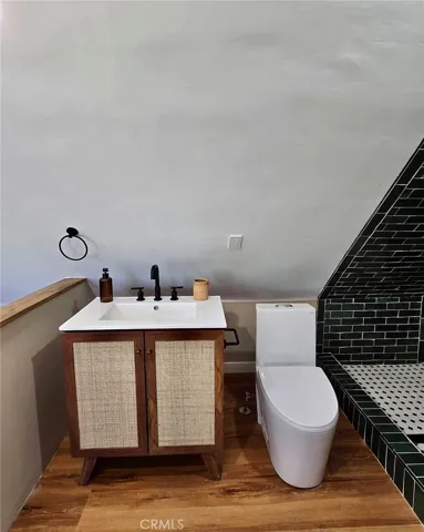 585 Arrowhead Villa Road, Lake Arrowhead, California 92352
