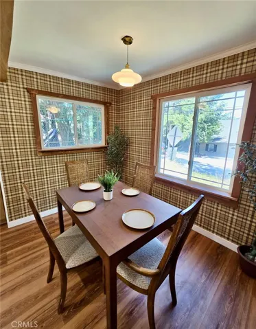585 Arrowhead Villa Road, Lake Arrowhead, California 92352