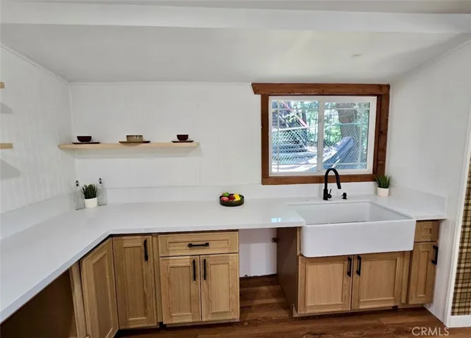 585 Arrowhead Villa Road, Lake Arrowhead, California 92352