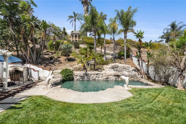 Rock Pool with Spa and Waterfall