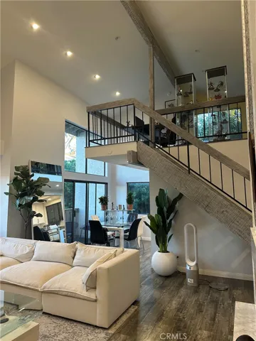 Living Rm
