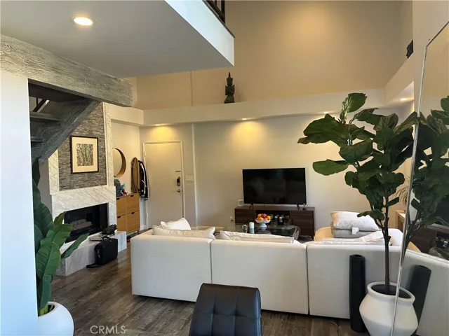 Living Rm