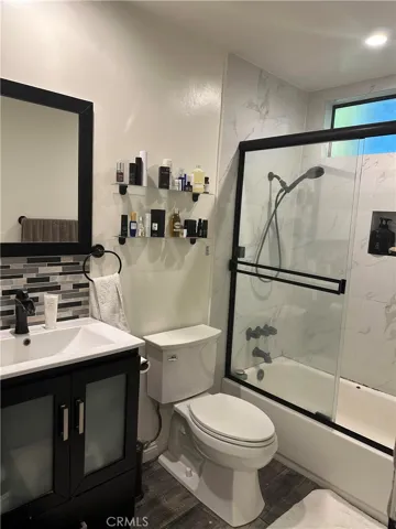Main Full Bath