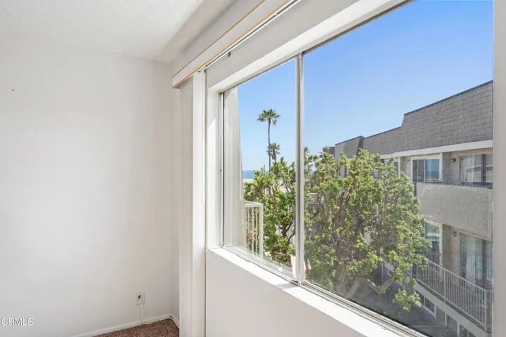 246 E Surfside drive MLS-11