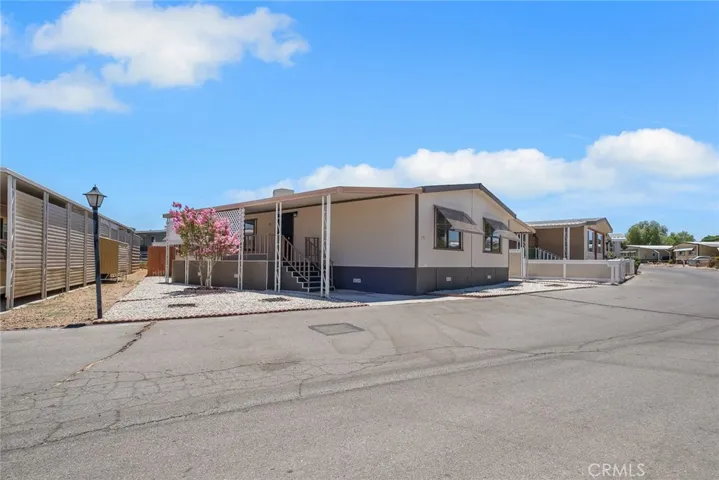 13393 #171 Mariposa, Victorville, California 92395