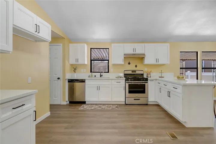 13393 #171 Mariposa, Victorville, California 92395