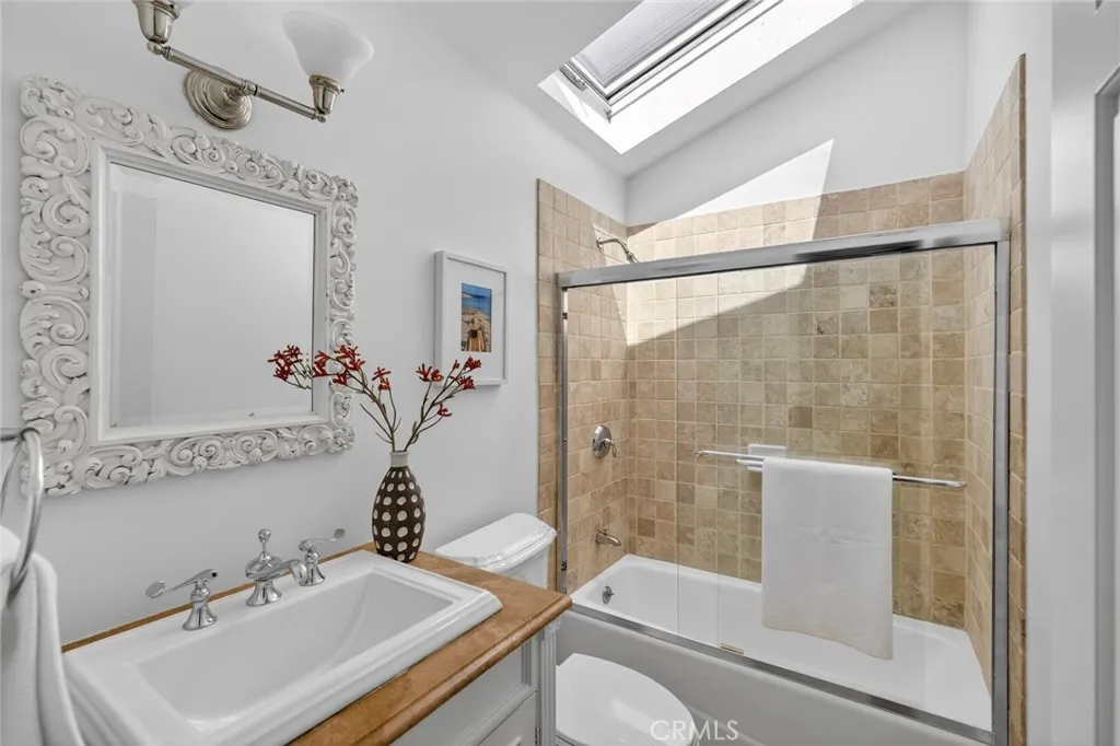Upstairs bathroom