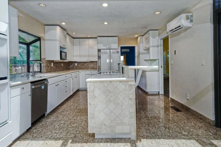 6805 Bluffwood Court, San Jose, California 95120