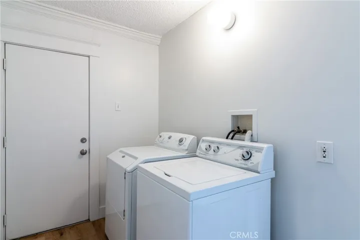 1125 N Heliotrope Drive, Los Angeles, California 90029