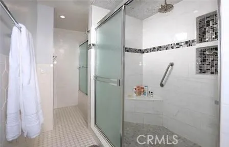 1125 N Heliotrope Drive, Los Angeles, California 90029