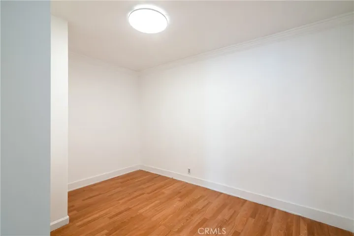 1125 N Heliotrope Drive, Los Angeles, California 90029