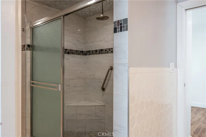 1125 N Heliotrope Drive, Los Angeles, California 90029