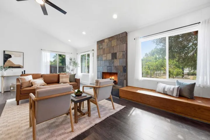 2622 Bernardo Avenue, Escondido, California 92029