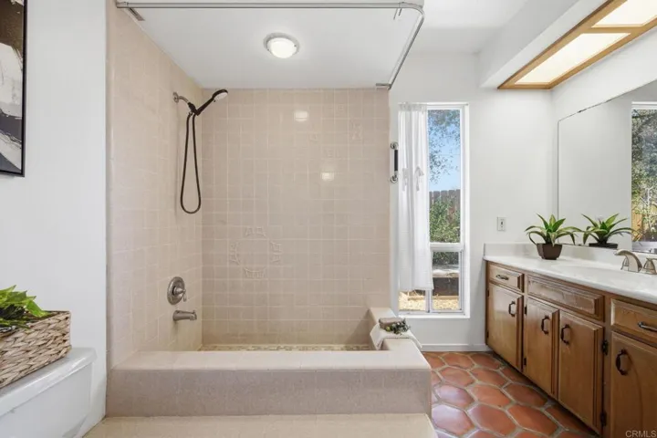 2622 Bernardo Avenue, Escondido, California 92029
