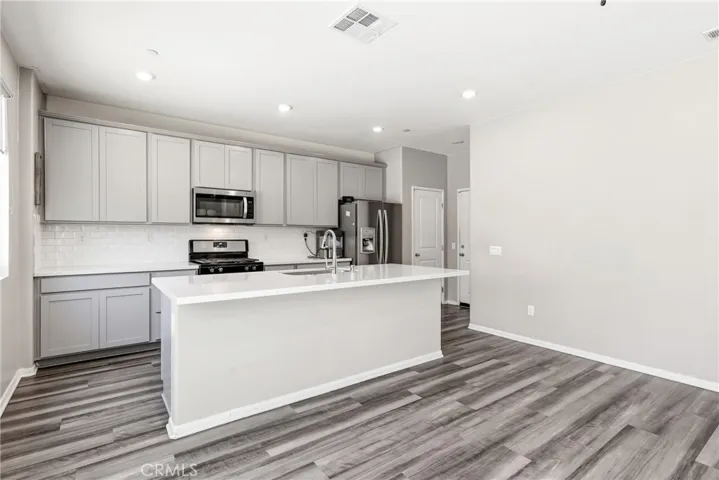 29133 Gardenia, Lake Elsinore, California 92530