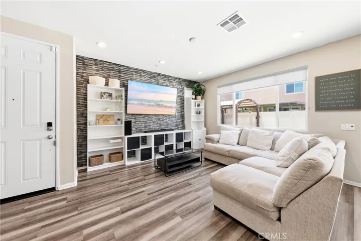 29133 Gardenia, Lake Elsinore, California 92530