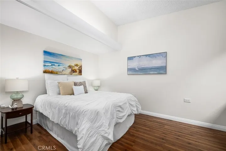 1341 Weeburn 75k, Seal Beach, California 90740