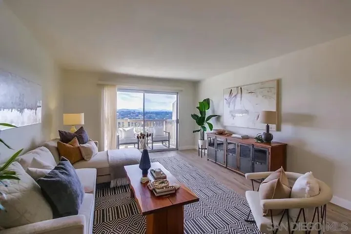 1874 Forestdale, Encinitas, California 92024