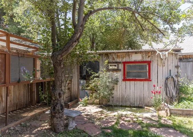 126 Eureka, Big Bear Lake, California 92315