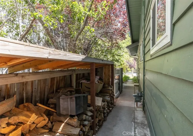 126 Eureka, Big Bear Lake, California 92315