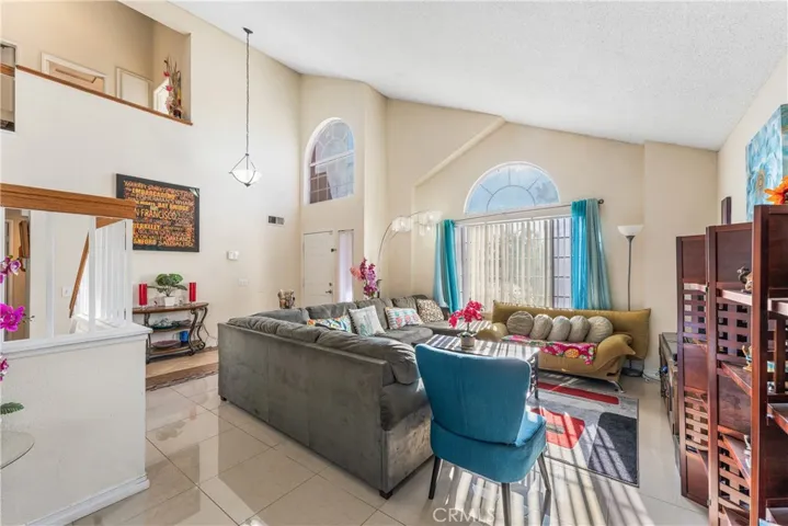 37704 49th E, Palmdale, California 93552