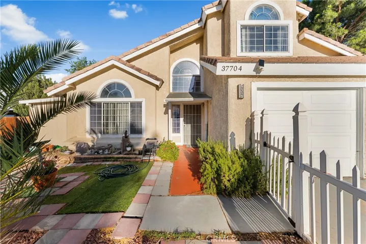 37704 49th E, Palmdale, California 93552