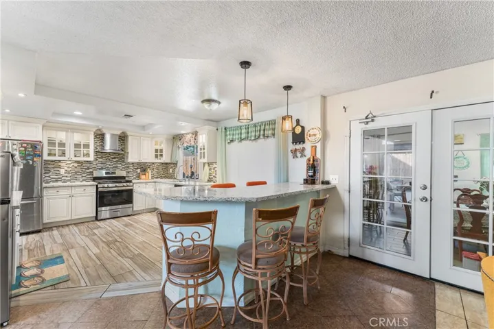 37704 49th E, Palmdale, California 93552