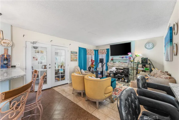 37704 49th E, Palmdale, California 93552