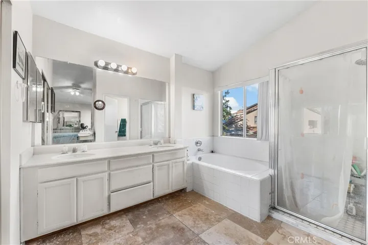 37704 49th E, Palmdale, California 93552