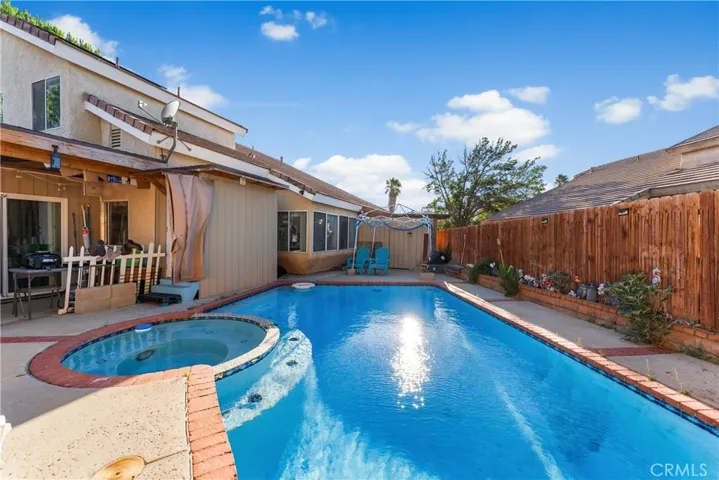 37704 49th E, Palmdale, California 93552