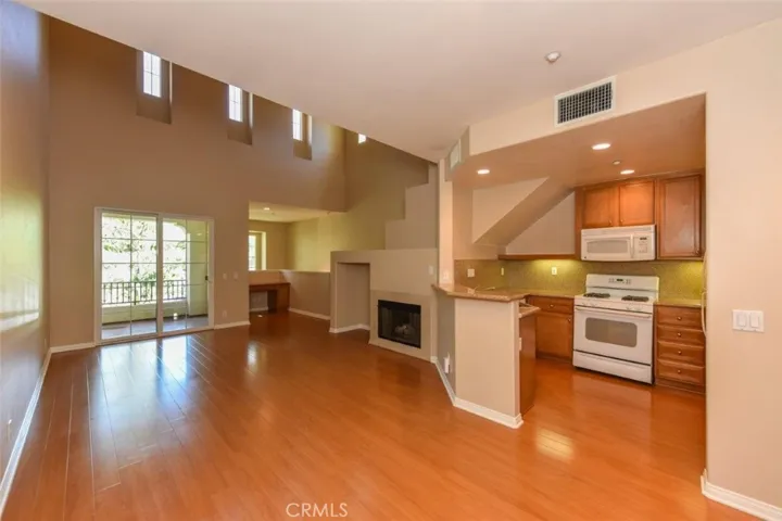 306 Dewdrop, Irvine, California 92603
