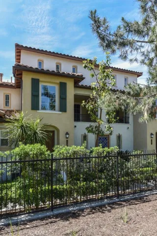 306 Dewdrop, Irvine, California 92603