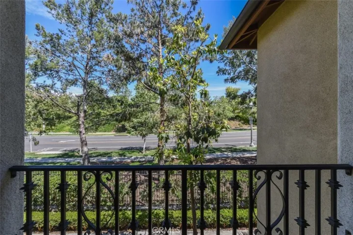 306 Dewdrop, Irvine, California 92603