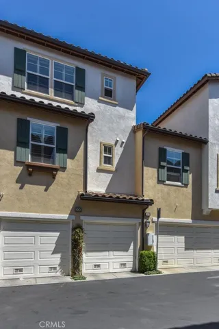 306 Dewdrop, Irvine, California 92603