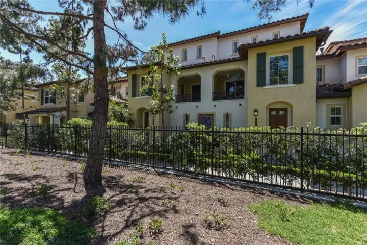 306 Dewdrop, Irvine, California 92603