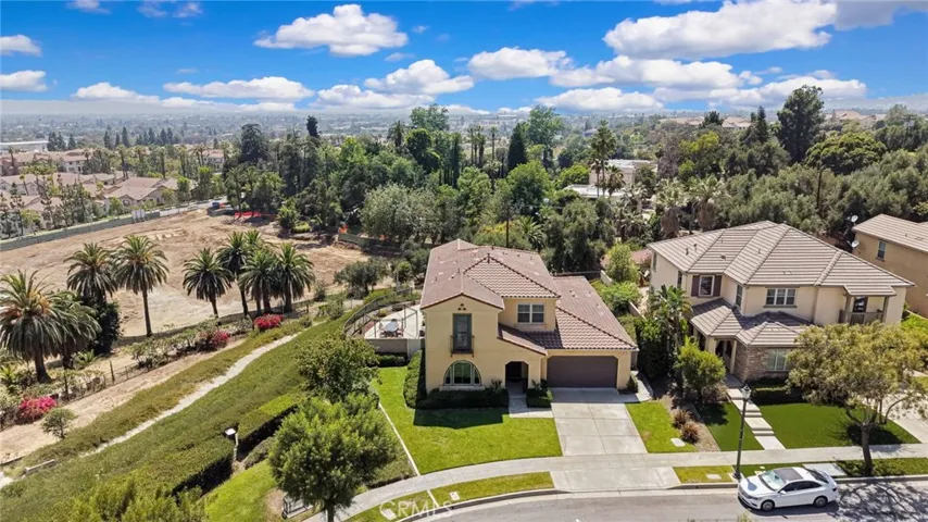 864 E Manresa Drive, Azusa, California 91702